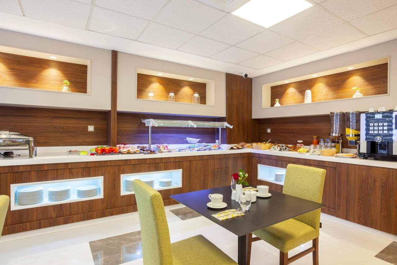 Ibiris Hotel Oran Buitenkant foto