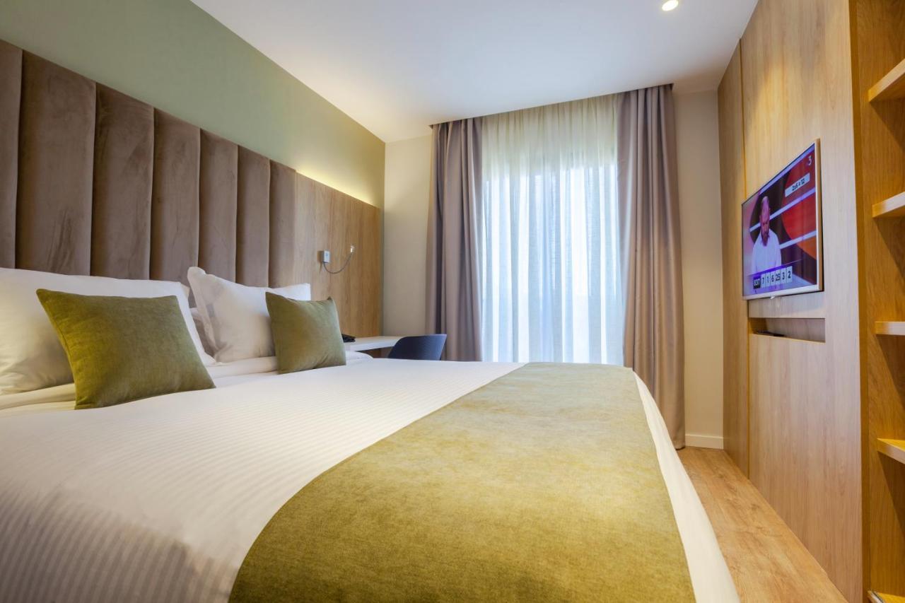 Ibiris Hotel Oran Buitenkant foto