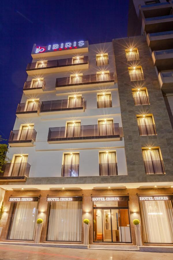 Ibiris Hotel Oran Buitenkant foto